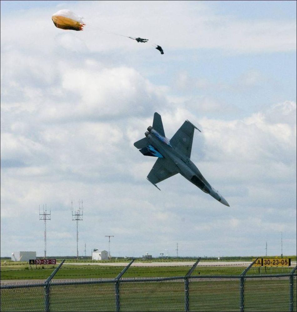 canada F18 crash in Canada