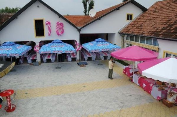 barbie Heidi Janković: I'm a barbie girl in this barbie world!